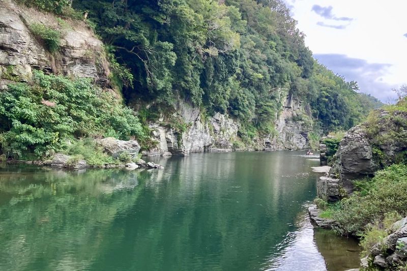 荒川の渓谷美が広がる長瀞の岩畳